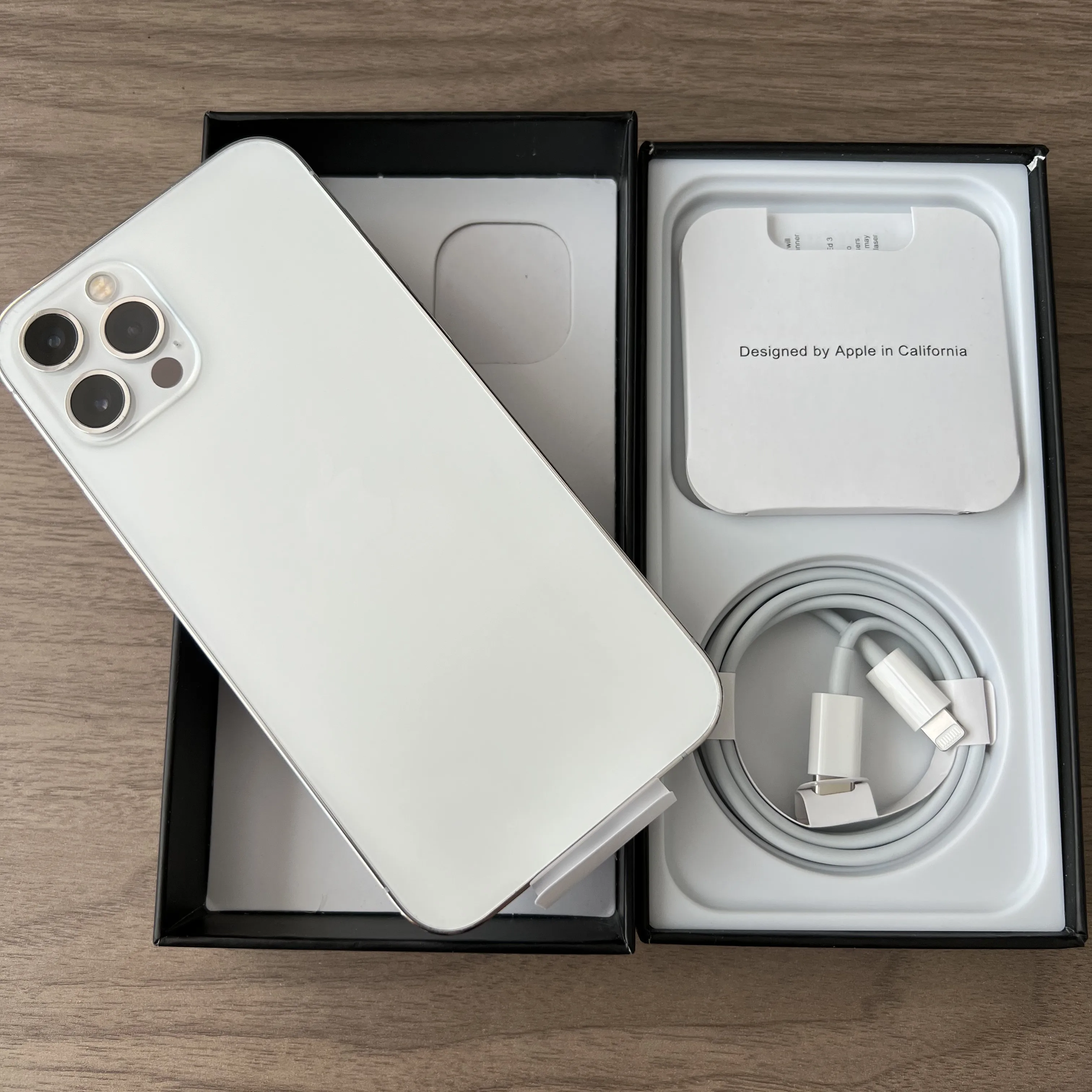 Original iPhone 12 Pro / 12ProMax 128GB 256GB ROM 6GB RAM 6.1' & 6.7' Super Retina OLED Face ID 5G Unlocked iPhone12 Promax Original iPhone 12 Pro / 12ProMax 128GB 256GB ROM 6GB RAM 6.1' & 6.7' Super Retina OLED Face ID 5G Unlocked iPhone12 Promax